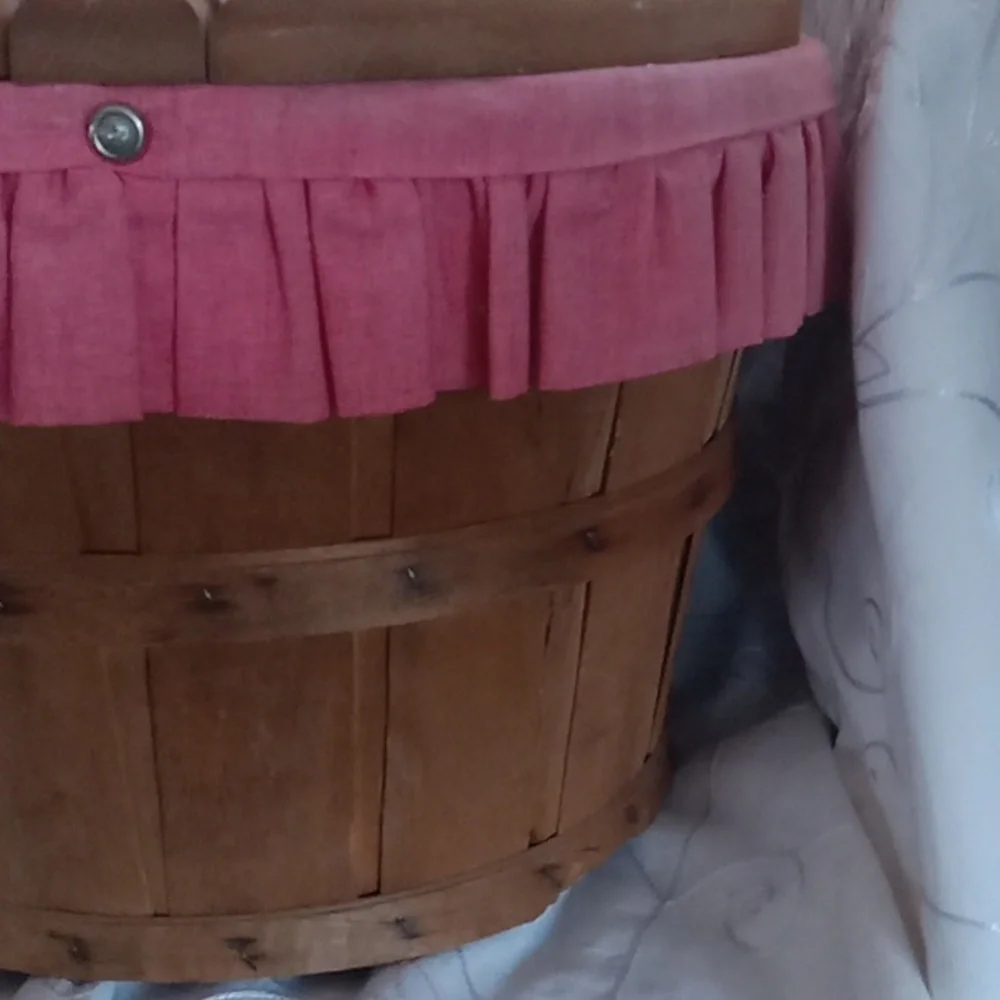 Very Large Antique Sewing Basket,storage Basket For Thread Scissors Material Etc